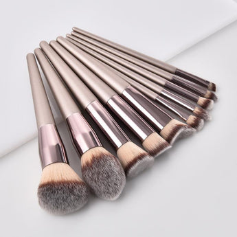 1PC Champagne Makeup Brushes For Foundation Powder Blush Eyeshadow Concealer Lip Eye Make Up Brush Cosmetics Brush Beauty Tools
